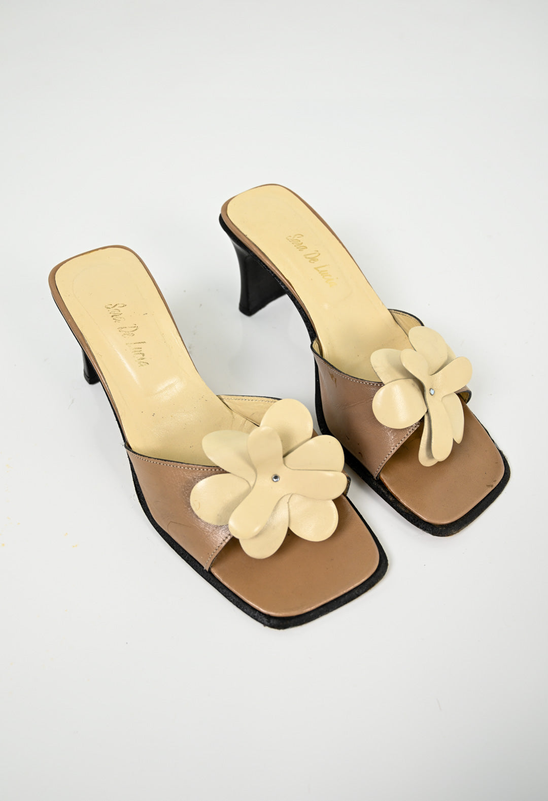 Cappuccino Flora Leather Mules (36)