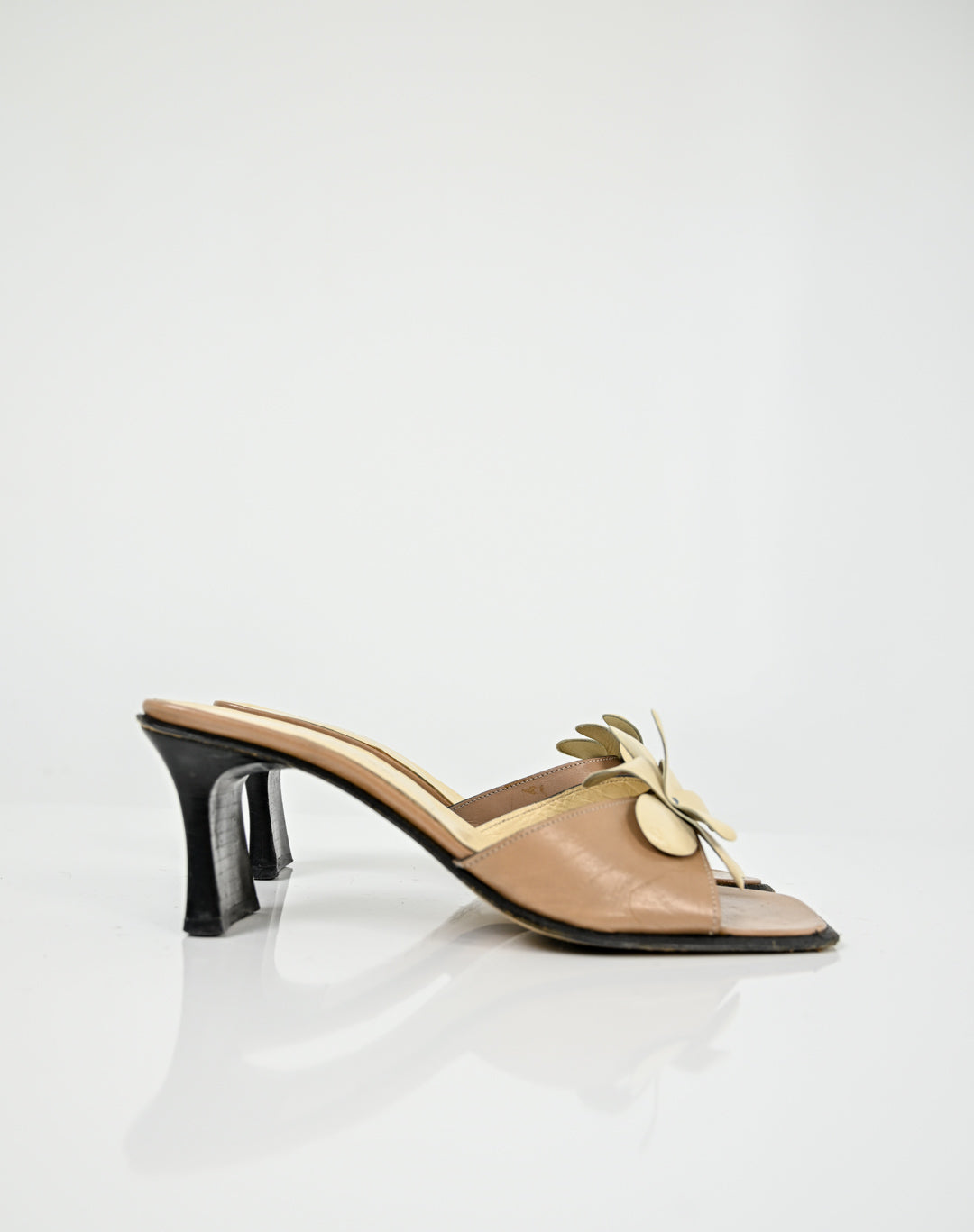 Cappuccino Flora Leather Mules (36)