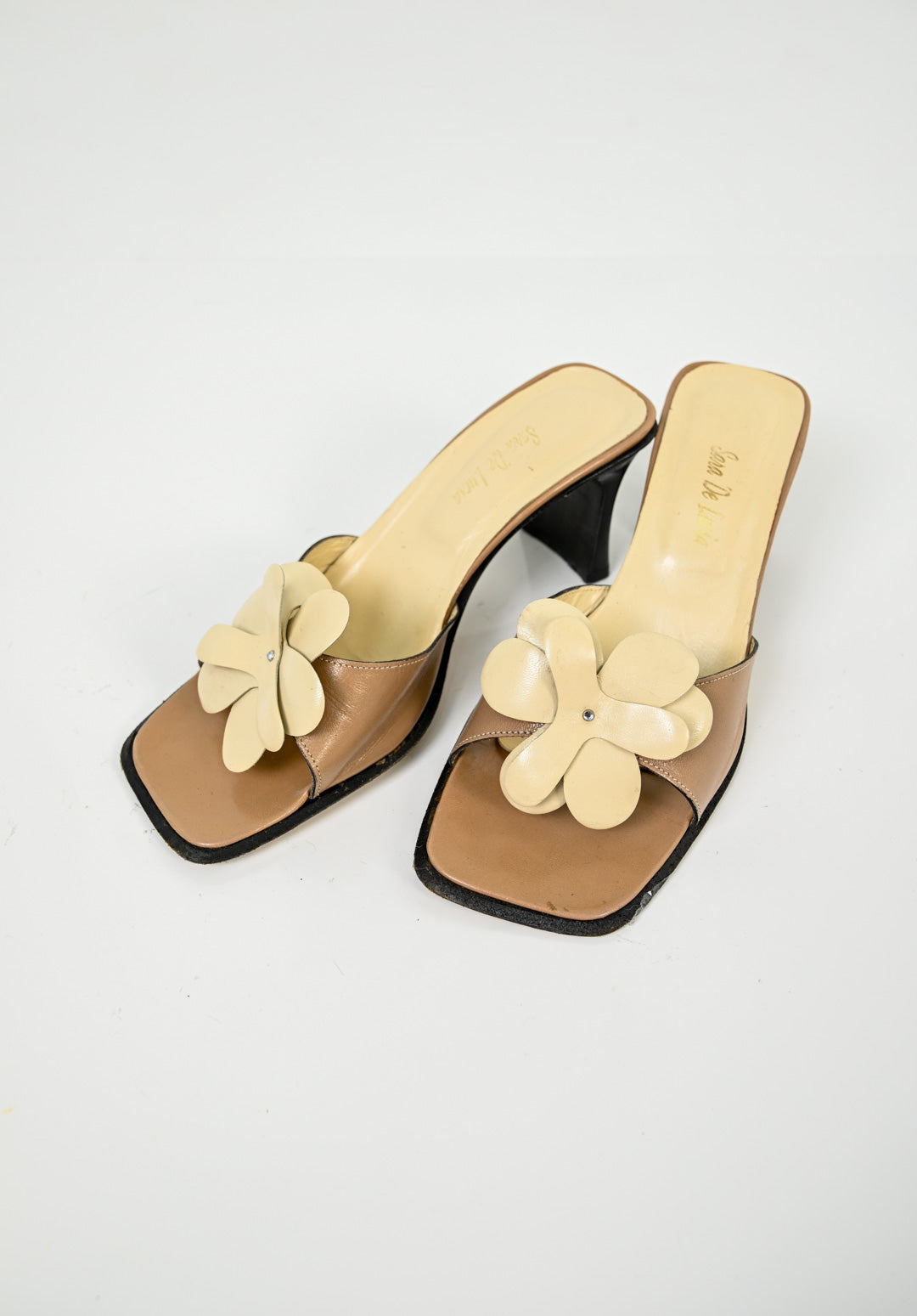 Cappuccino Flora Leather Mules (36)