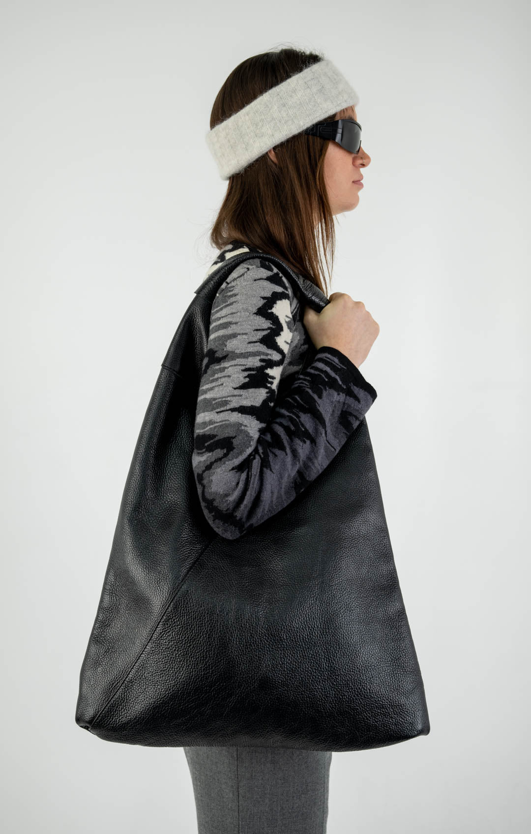 Noir Leather Pyramid Purse