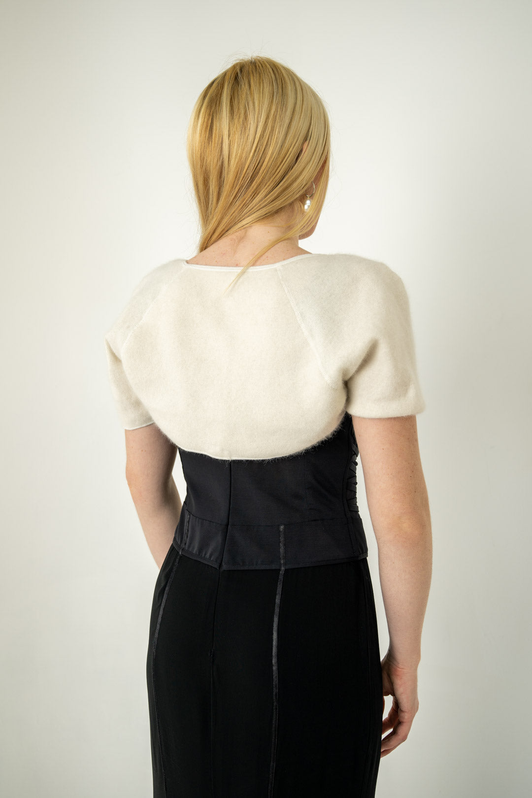 Giani Feroti Latte Angora Shrug