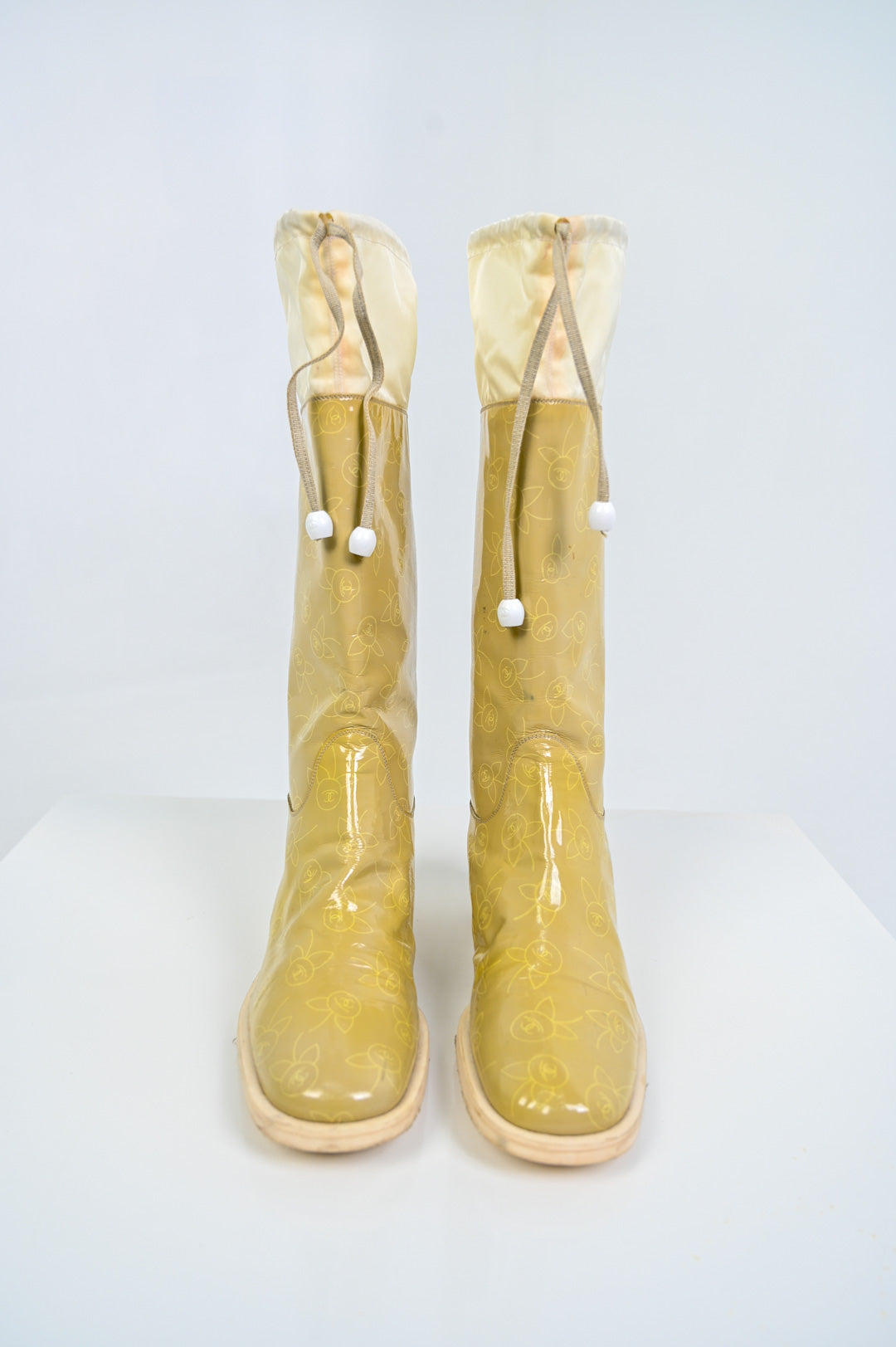 Chanel Café au Lait Rainboots (40)