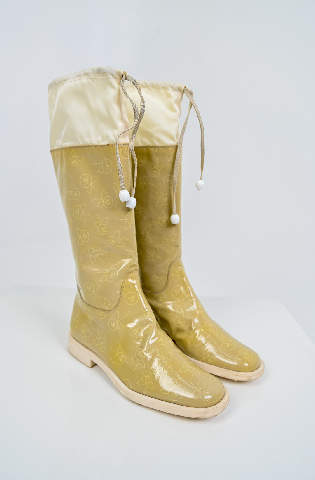 Chanel Café au Lait Rainboots (40)