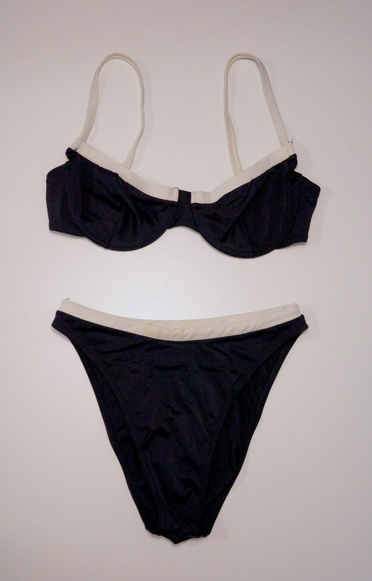 Monochromatic Bikini