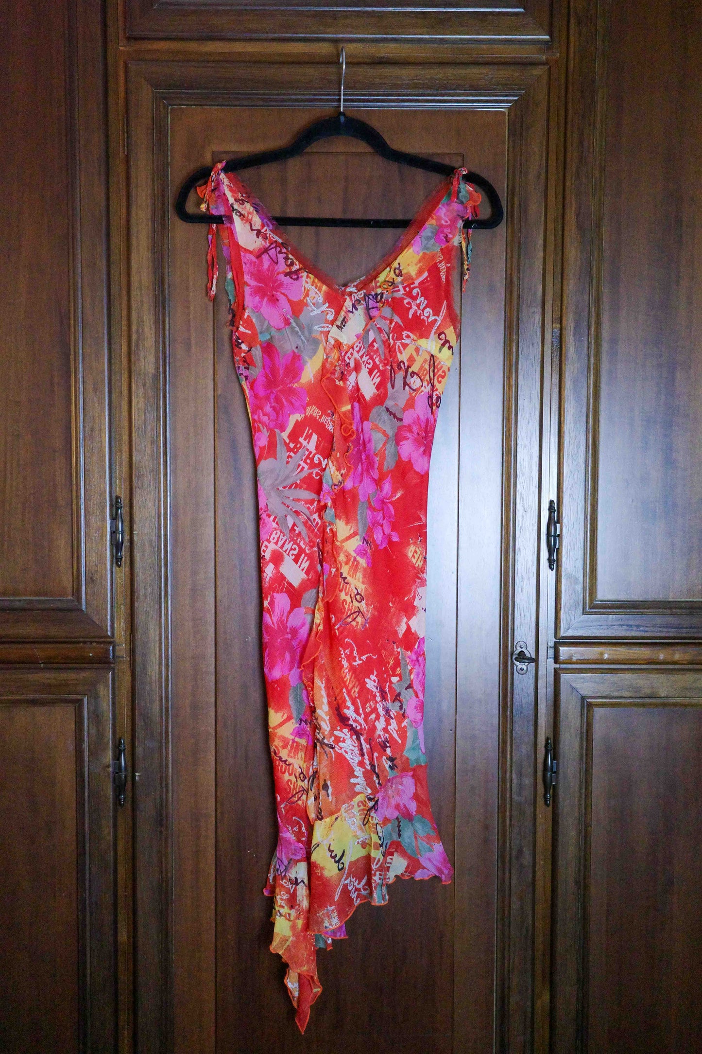 Tunnel Silk Script Set