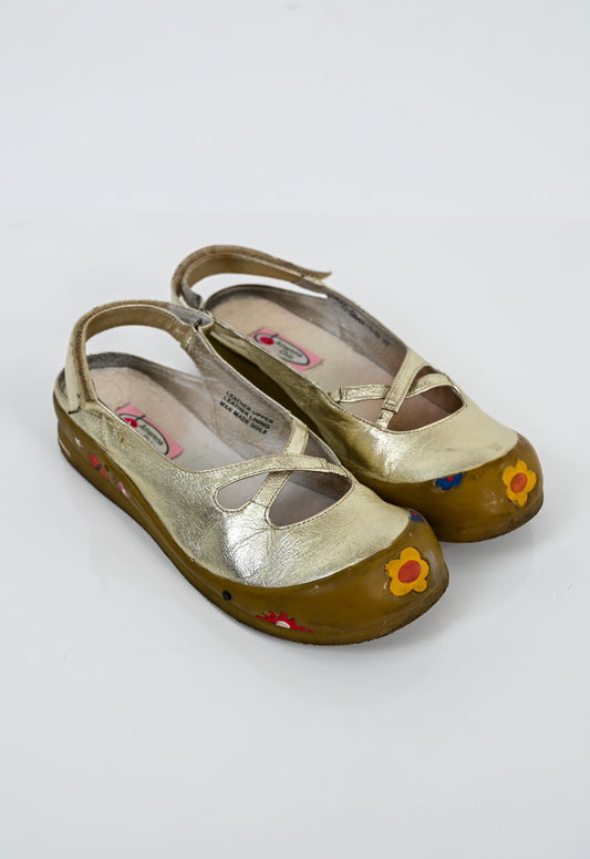 Ladybug Leather Shoes (37)