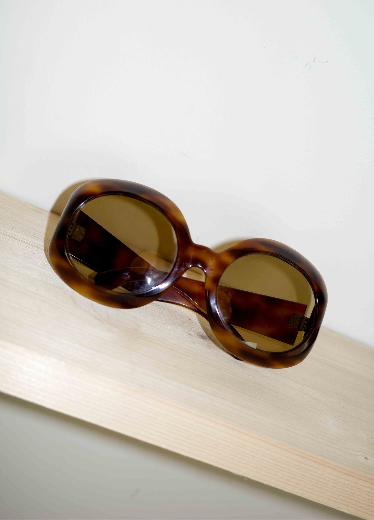 Tortoiseshell Maxi Sunglasses