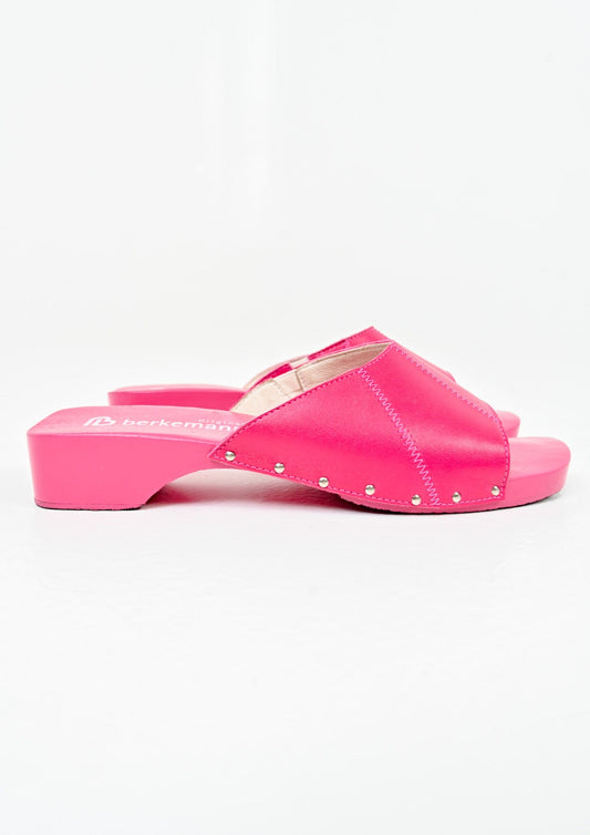 Fuchsia Slides (8.5-9)
