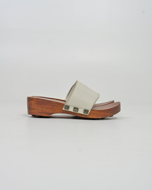 Leather Milky Clog Sandals (40)