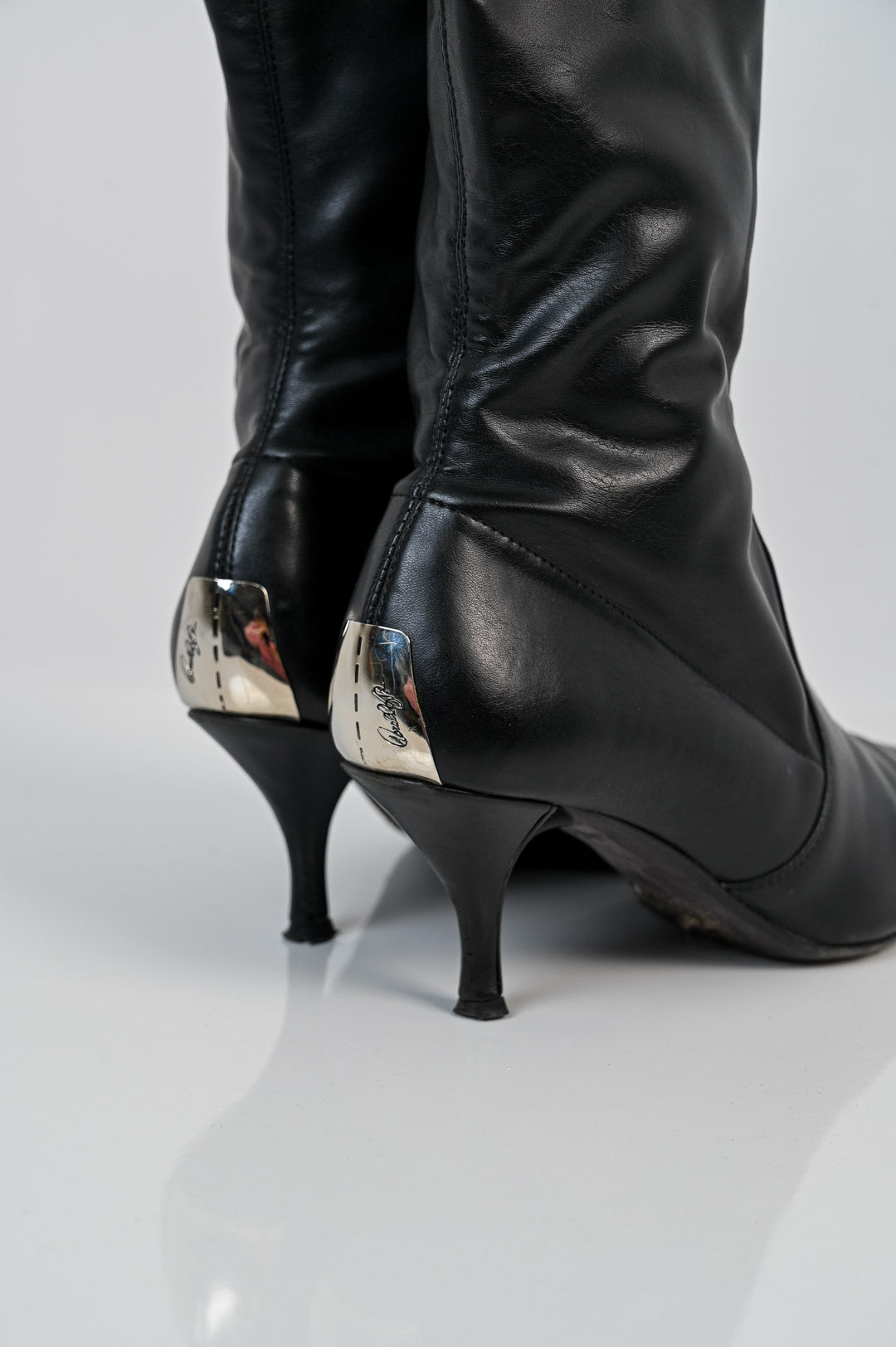 Donald J. Pliner Leather Ankle Boots (37/38)